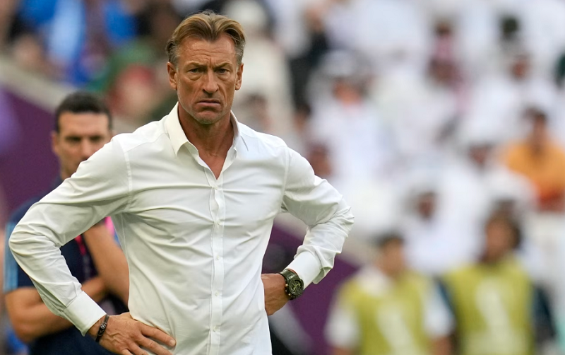 HLV Ả Rập Xê Út nhận chỉ trích trước trận đại chiến với Indonesia