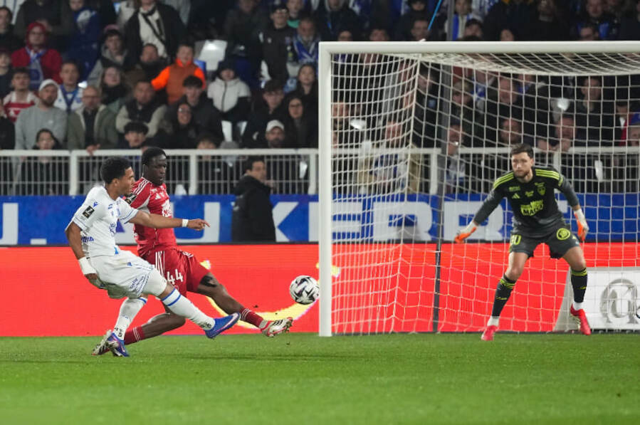 AJ Auxerre vs Brest (01:00 – 22/03) | Xem lại trận đấu